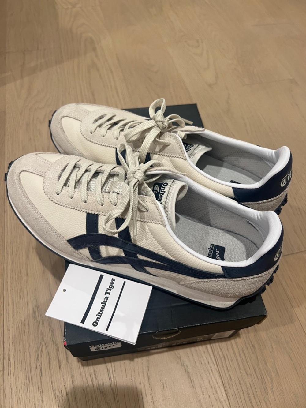 Onitsuka tigers EDR 78 (Women’s 11/Men’s 9.5)